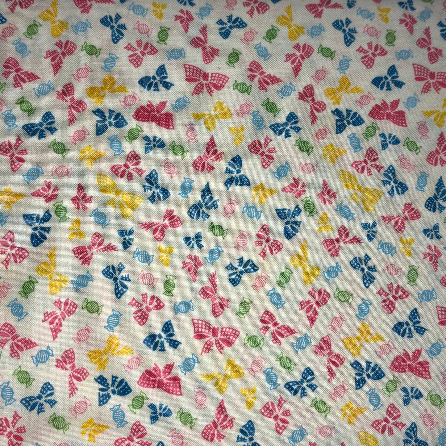 White Multi Bows - Petite Treat - Riley Blake Cotton Fabric ✂️ £10pm *SALE*