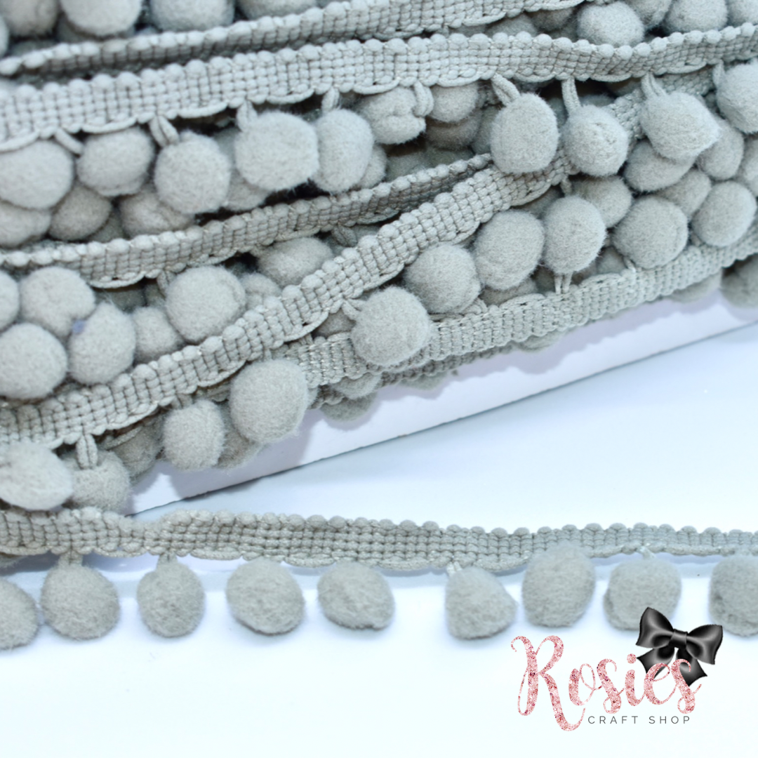 20mm Grey Pom Pom Trim ✂️