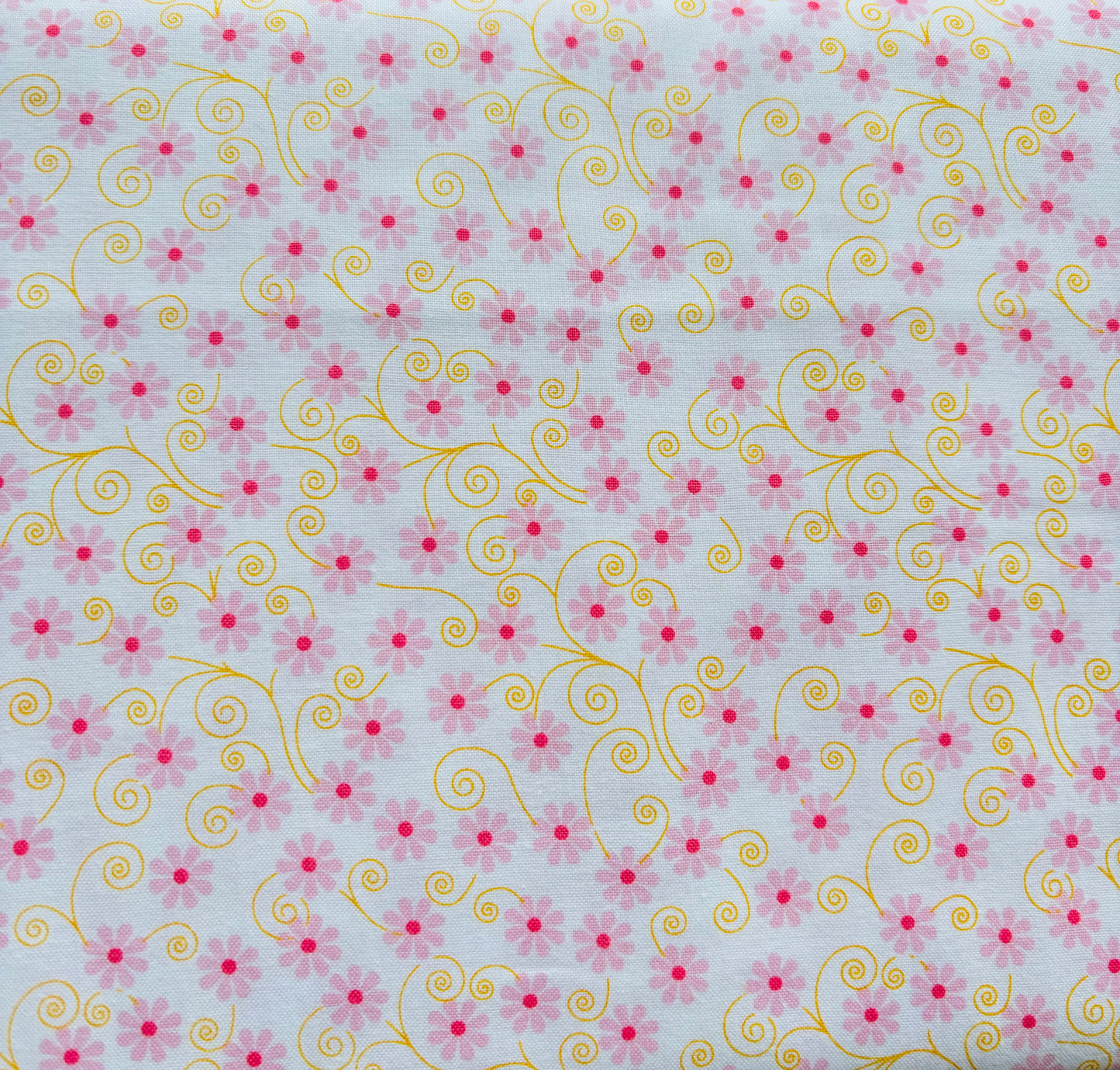 Pink Daisy on White - Fairy Garden - Riley Blake Cotton Fabric ✂️ £8 pm *SALE*