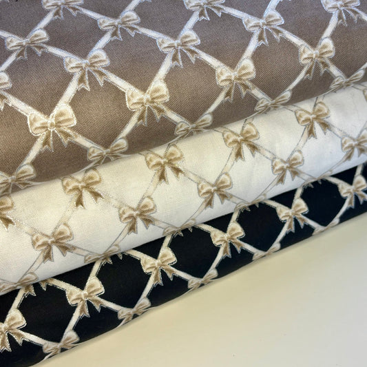 Holiday Flourish - Festive Finery - Robert Kaufman ✂️ £13 pm