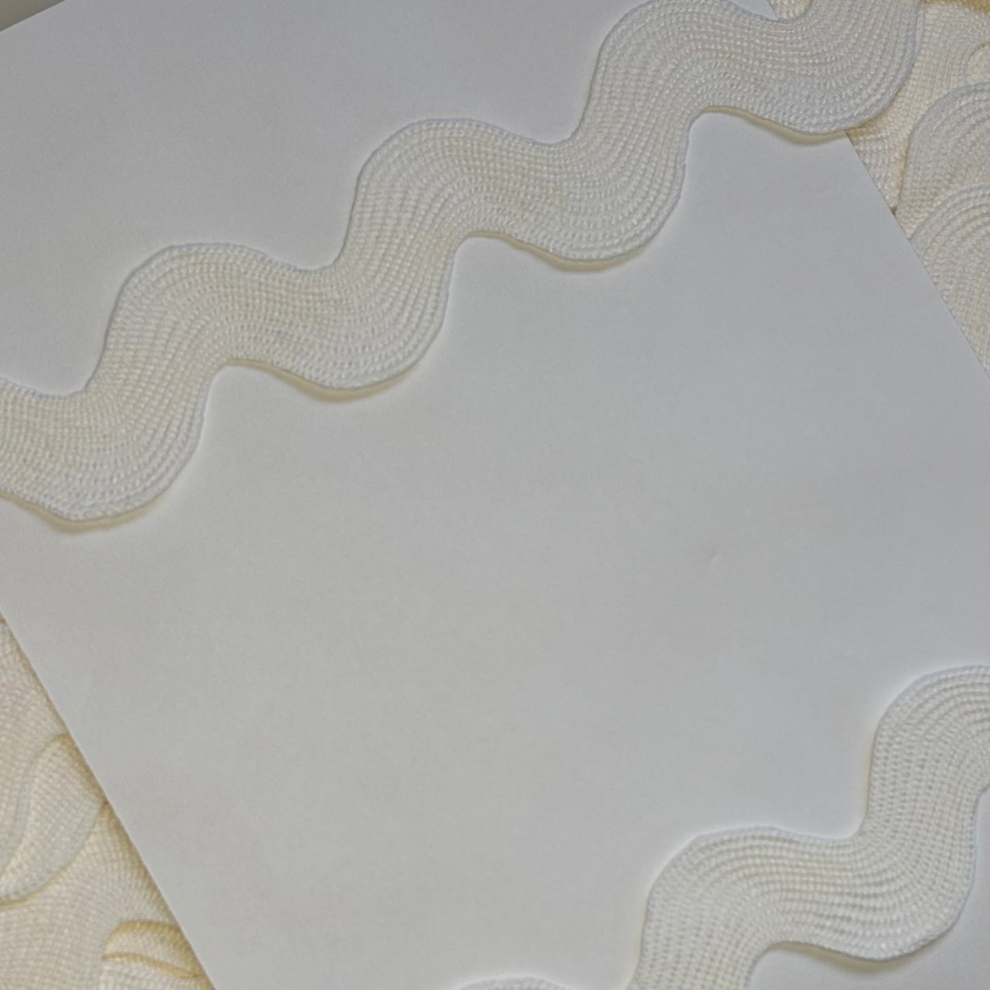 Ivory 25mm Ric Rac Trim ✂️