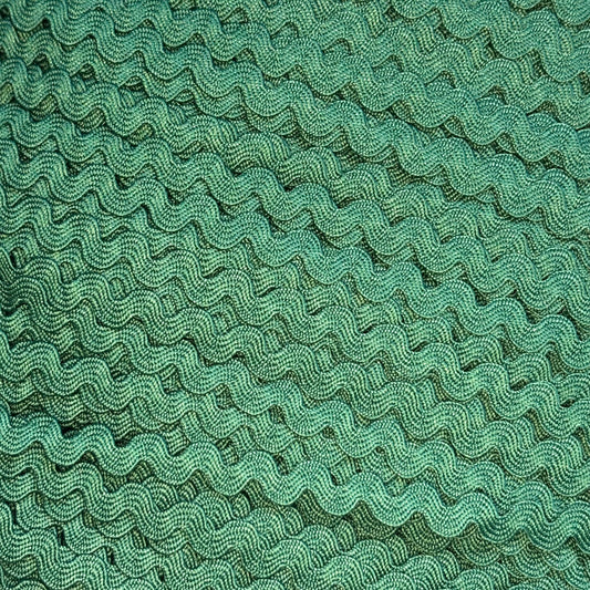 Forest Green 8mm Ric Rac Trim ✂️