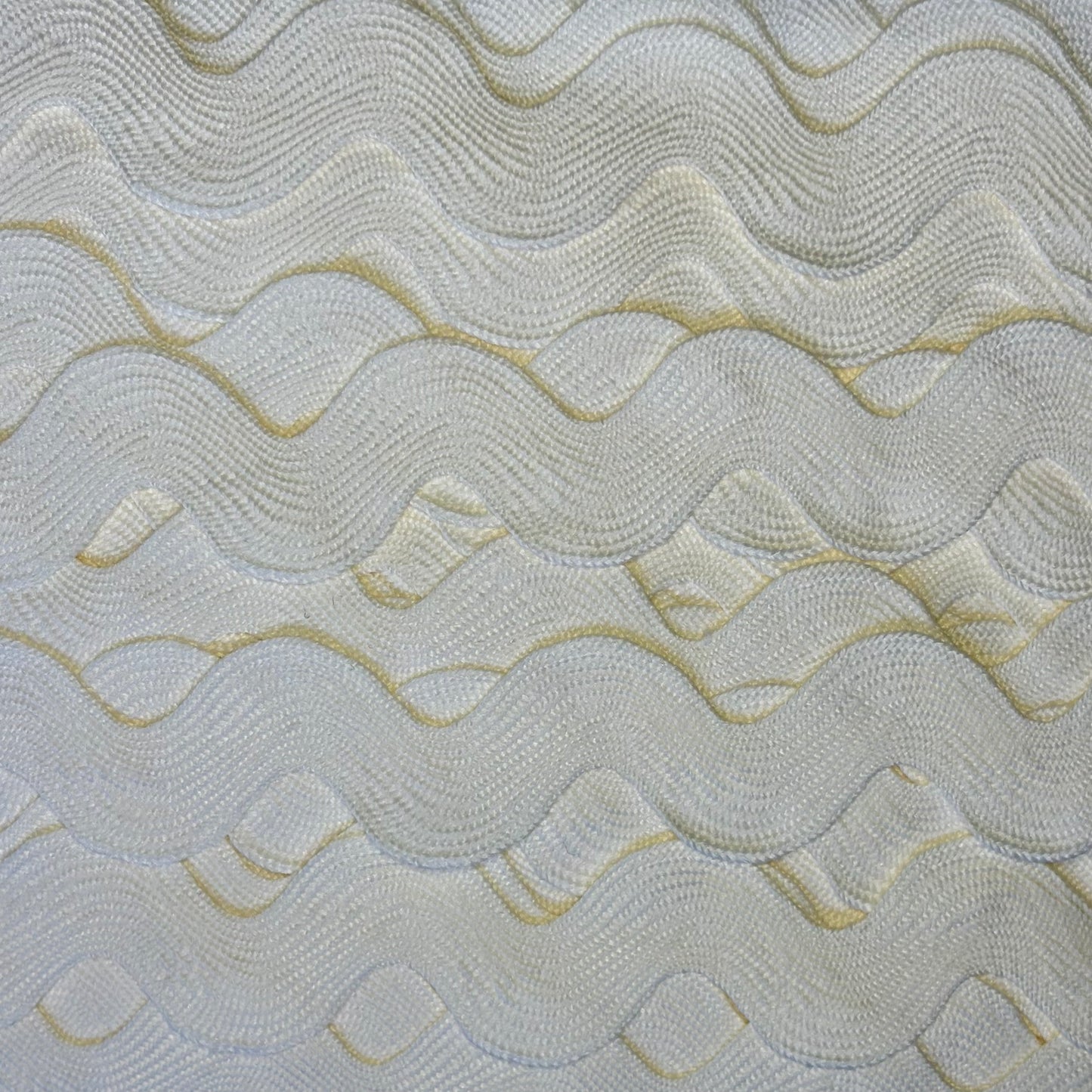 Ivory 25mm Ric Rac Trim ✂️