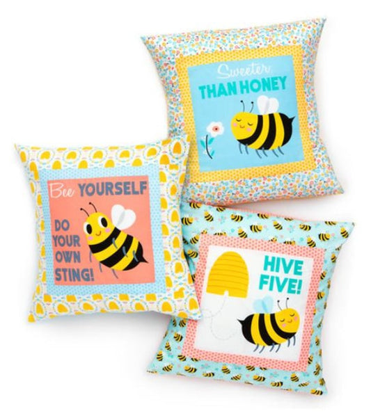 Bees Knees Pillow Panel - Bees Knees - Robert Kaufman Cotton Fabric ✂️