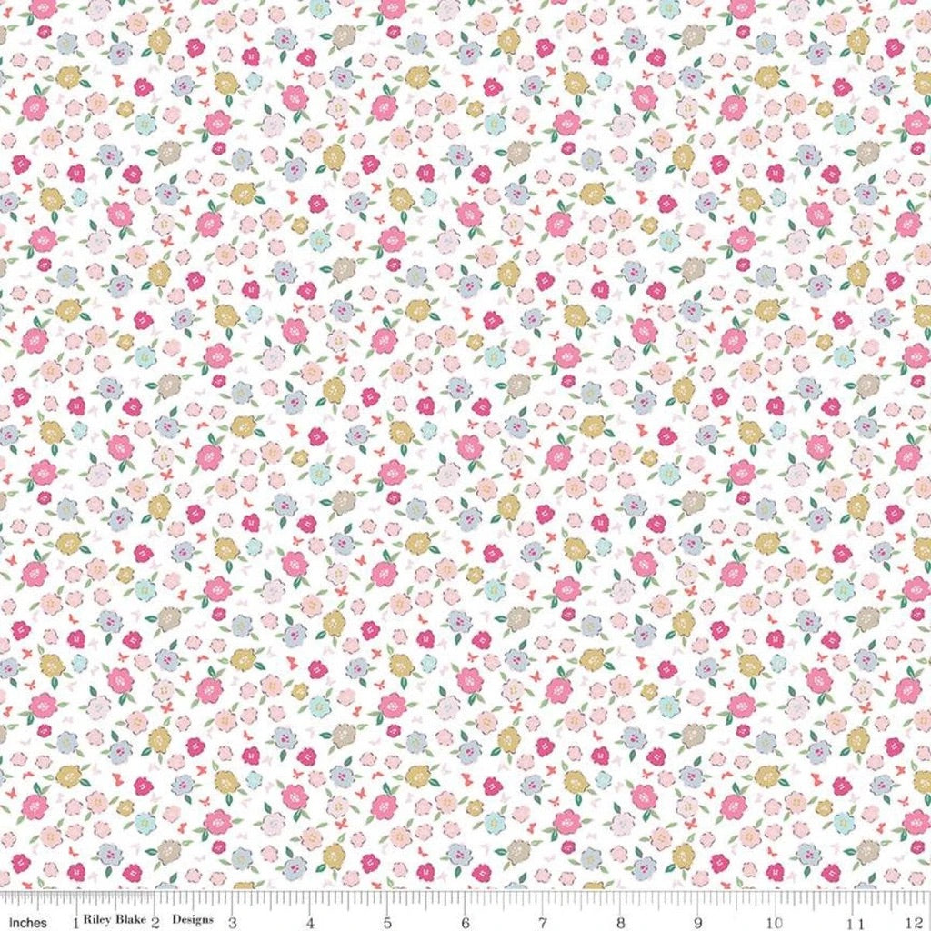 Ivory Pretty Floral - Moments - Riley Blake Cotton Fabric ✂️ £9 pm *SALE*